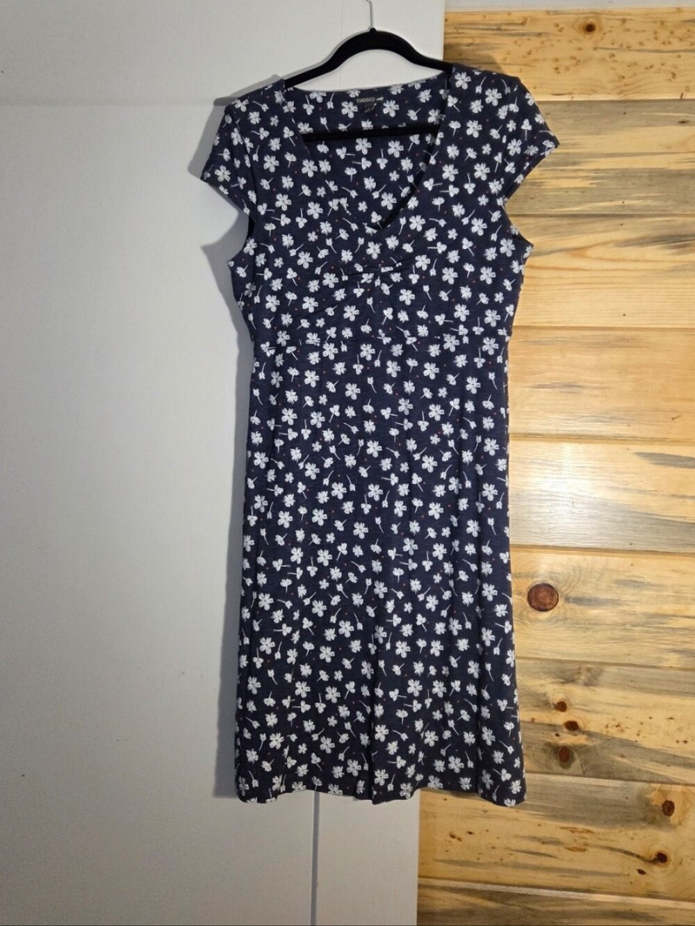 Toad&Co Navy Floral Print Short Sleeved above the Knee Length Dress Size Large - Picture 2 of 12